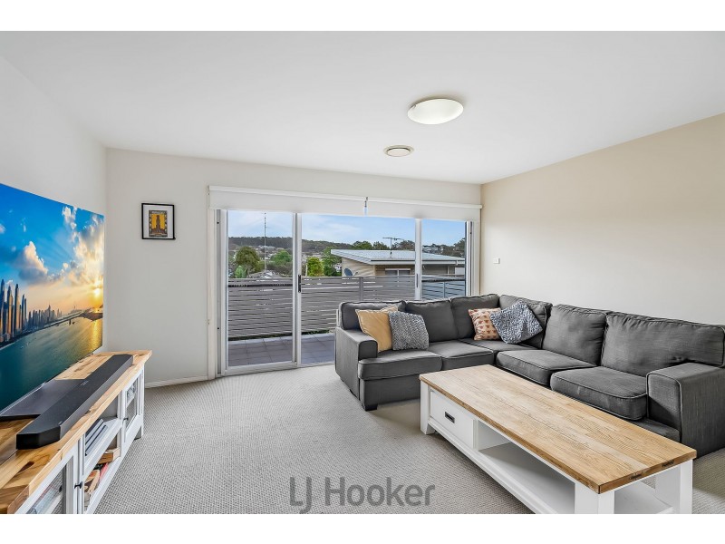 28/4 Langdon Way, Mount Hutton NSW 2290
