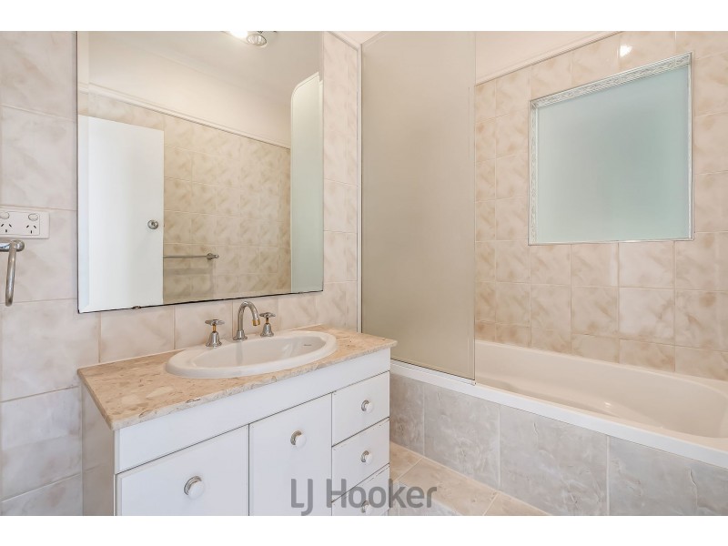 8 Panorama Parade, Warners Bay NSW 2282
