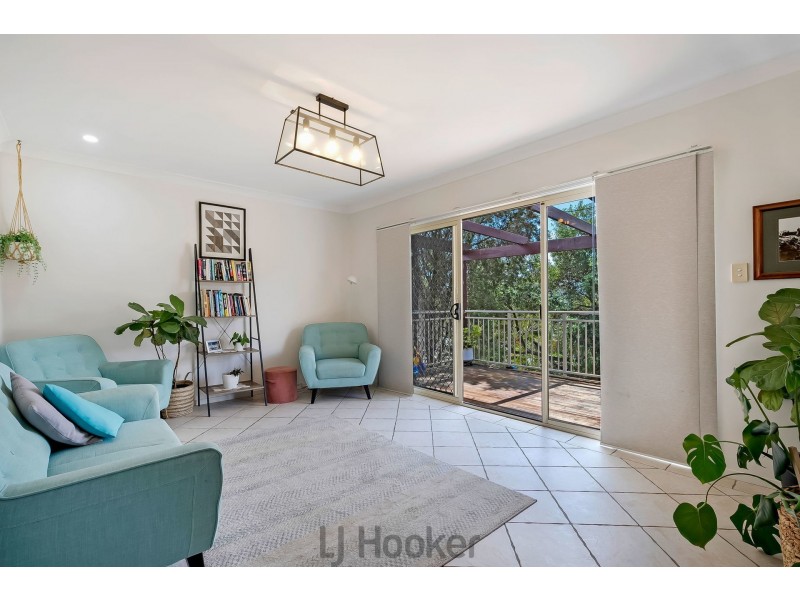 11 Rosebery Avenue, Macquarie Hills NSW 2285