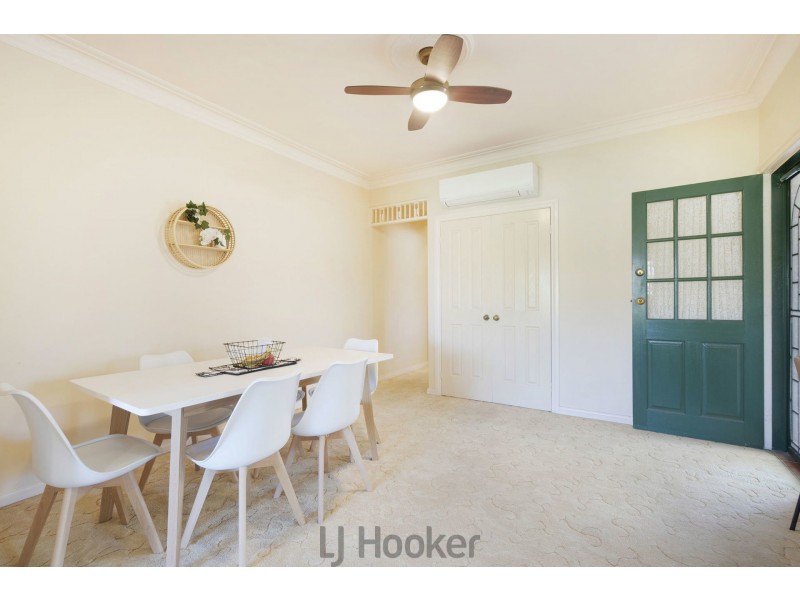 8 Herd Street, Mount Hutton NSW 2290