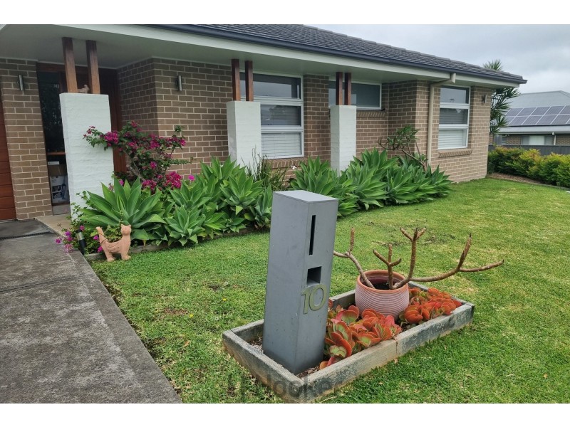 10 McCullough Street, Cooranbong NSW 2265