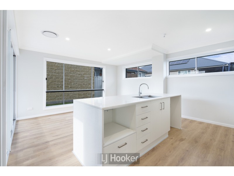 2A Punt Road, Warners Bay NSW 2282