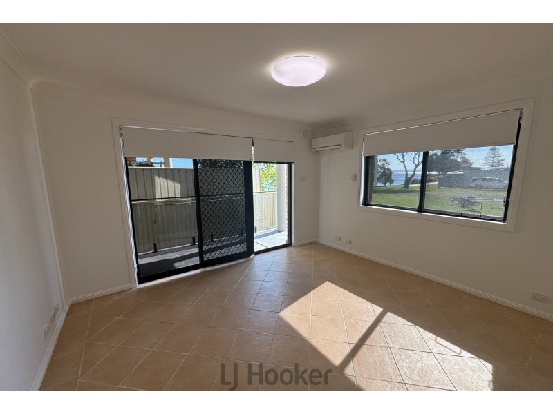 22 Paley Crescent, Belmont South NSW 2280