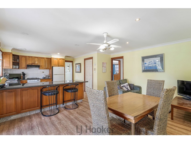 5 Wasdale Grove, Lakelands NSW 2282