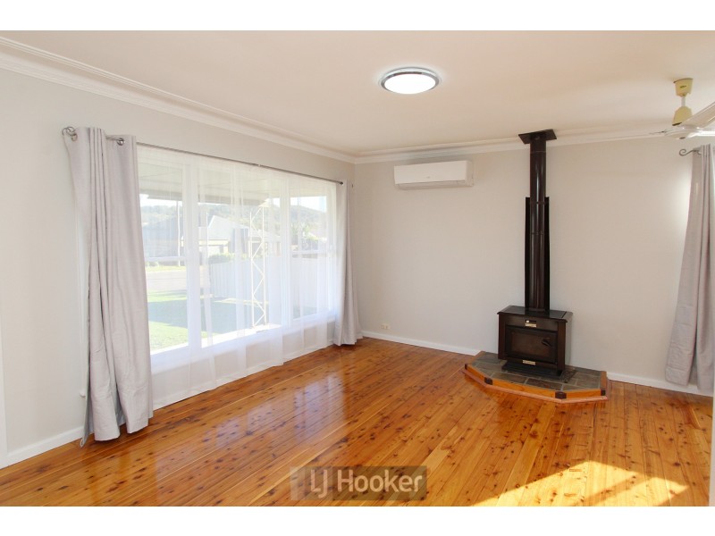 28 Nott Street, Warners Bay NSW 2282
