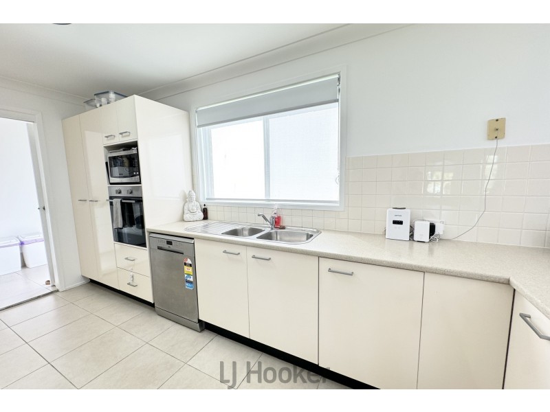 11 Melody Lane, Mount Hutton NSW 2290