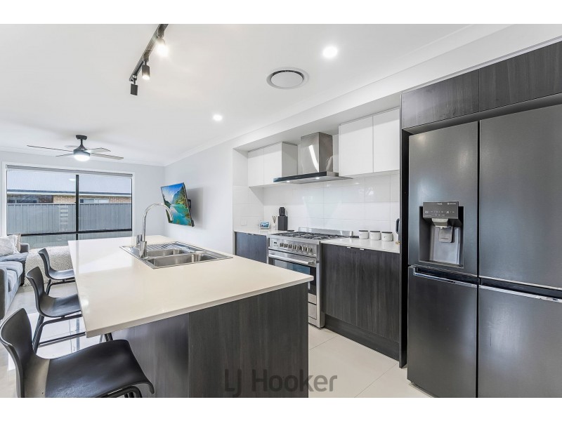 11 Bentwing Street, Cliftleigh NSW 2321