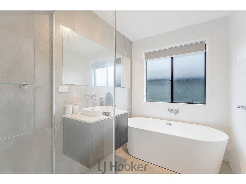 11 Bentwing Street, Cliftleigh NSW 2321
