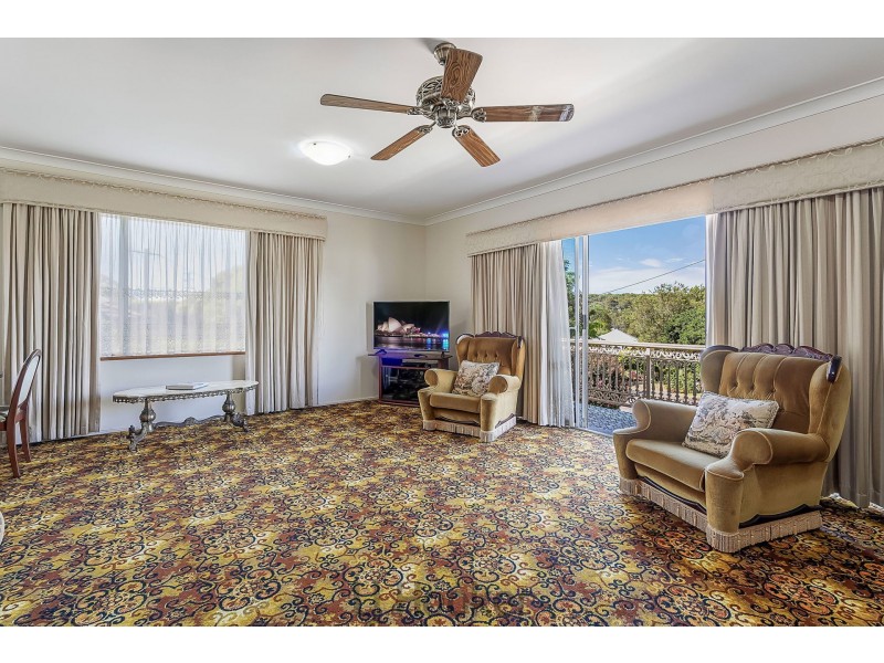 1 Jesson Parade, Warners Bay NSW 2282