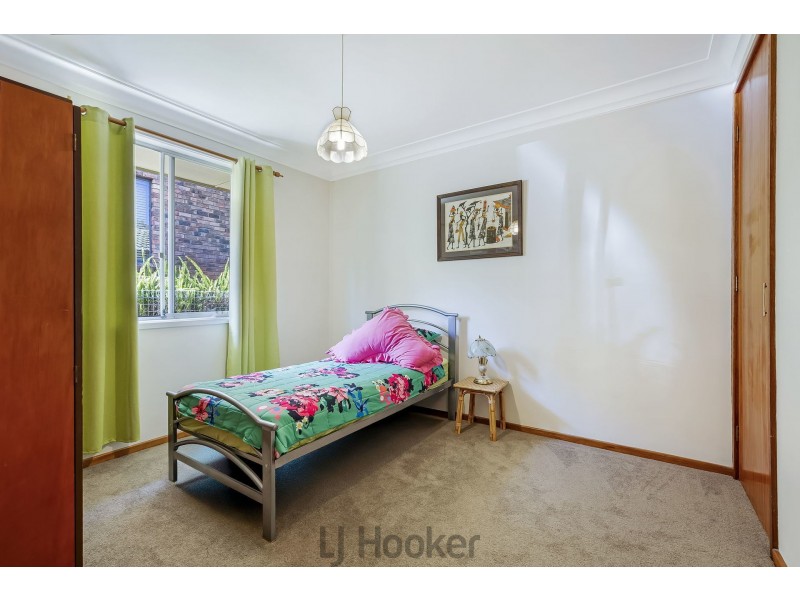 8 Haig Street, Belmont NSW 2280