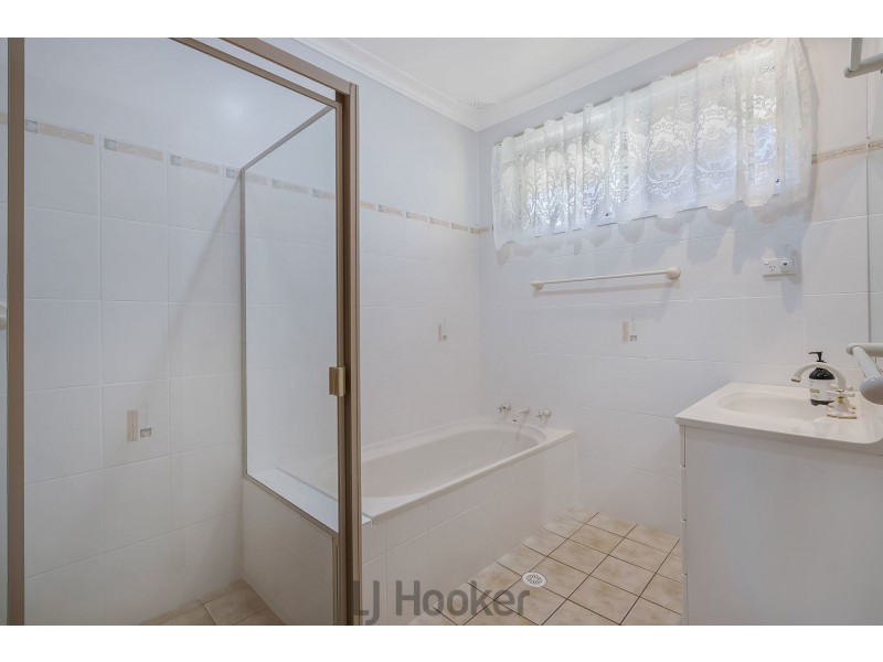 8 Haig Street, Belmont NSW 2280