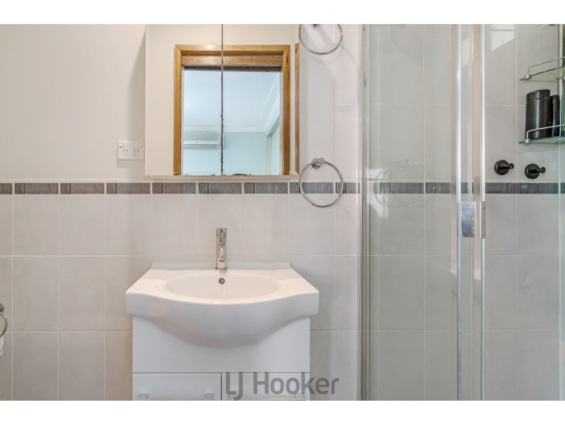 8 Haig Street, Belmont NSW 2280