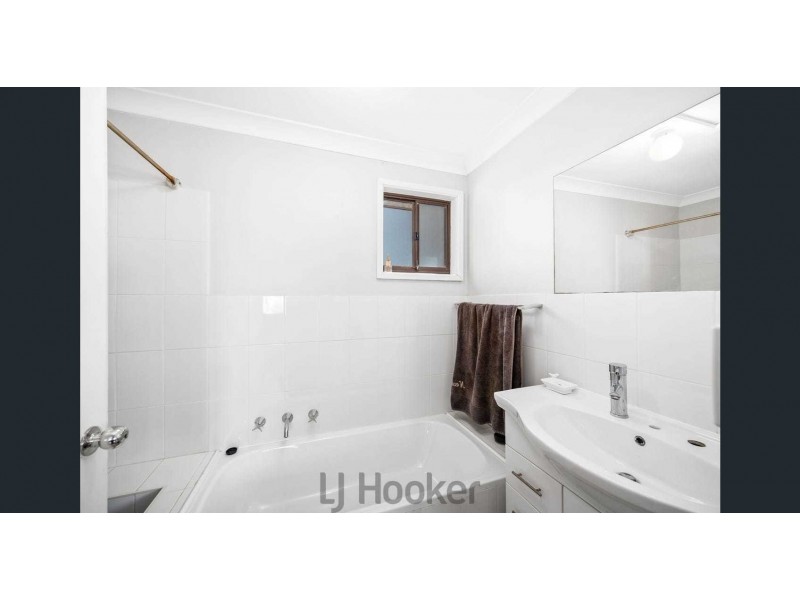 72 McNaughton Avenue, Maryland NSW 2287