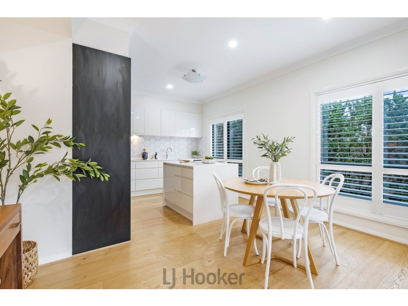 4/10 Queen Street, Warners Bay NSW 2282