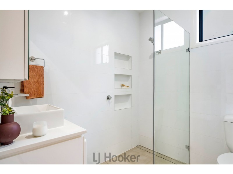 4/10 Queen Street, Warners Bay NSW 2282