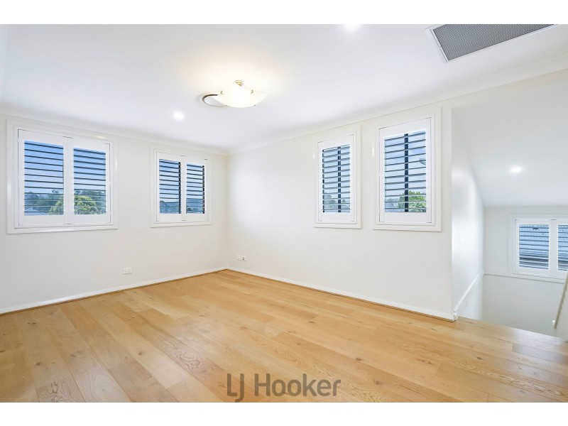 4/10 Queen Street, Warners Bay NSW 2282