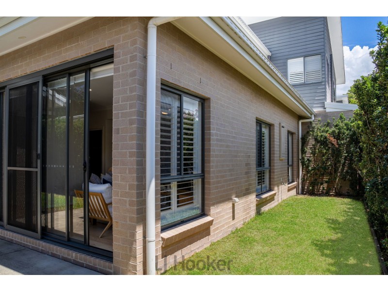 4/10 Queen Street, Warners Bay NSW 2282