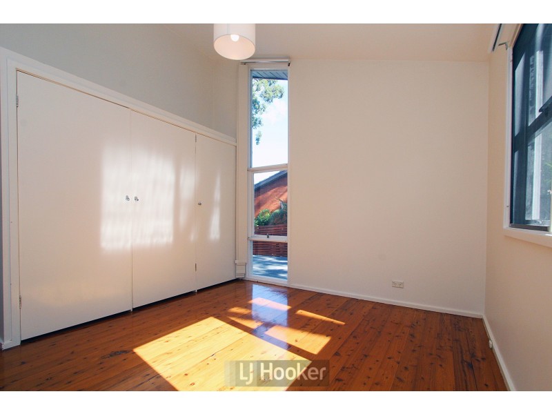 33 Lindsay Avenue, Valentine NSW 2280