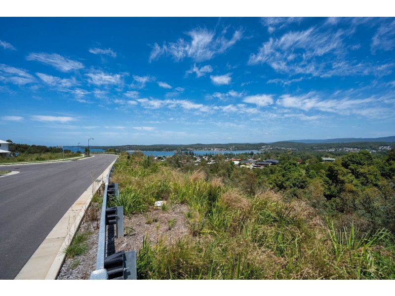 32 Kirai Drive, Speers Point NSW 2284
