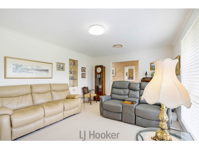 5 Westminster Close, Valentine NSW 2280