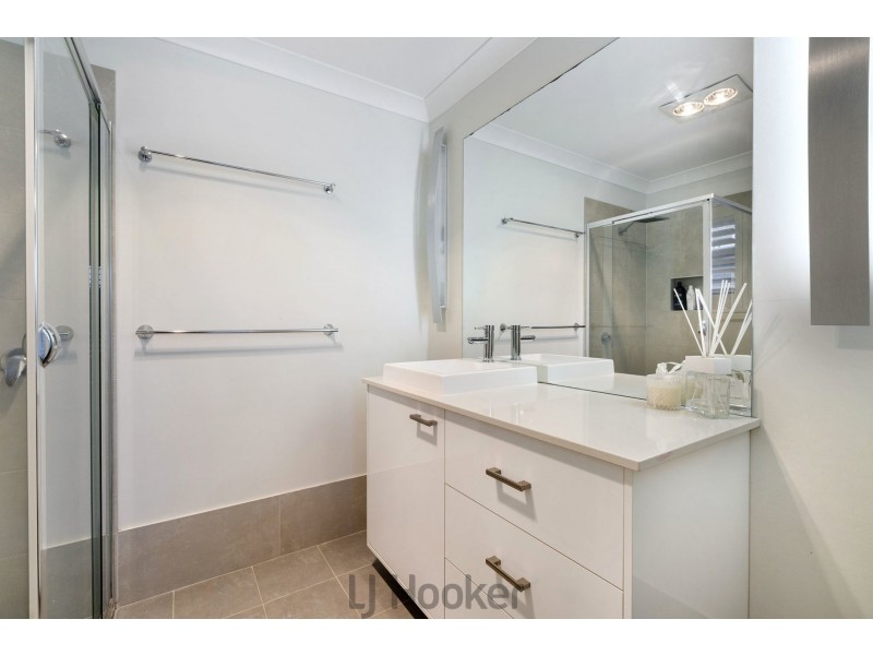 8 Rengor Close, Belmont North NSW 2280