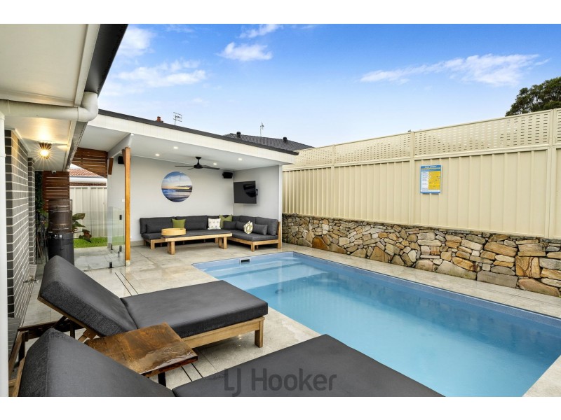 8 Rengor Close, Belmont North NSW 2280