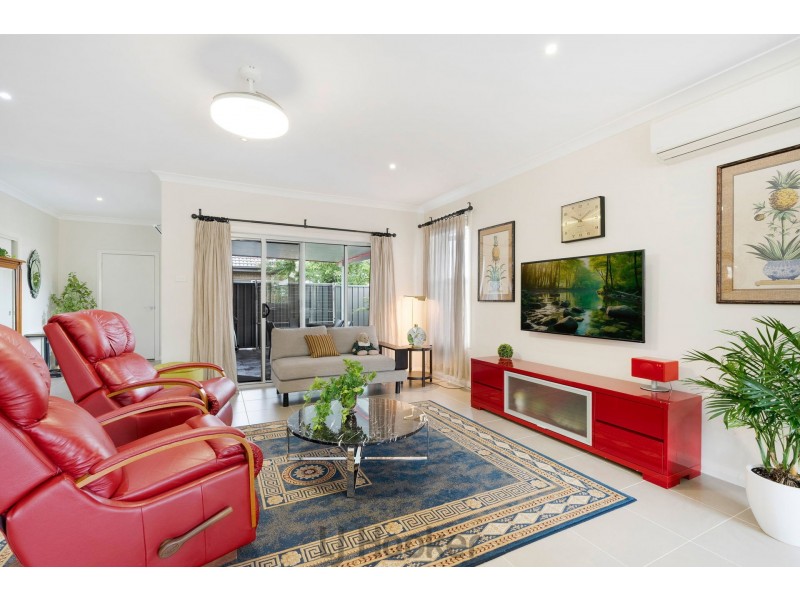 1/37 Walker Street, Warners Bay NSW 2282