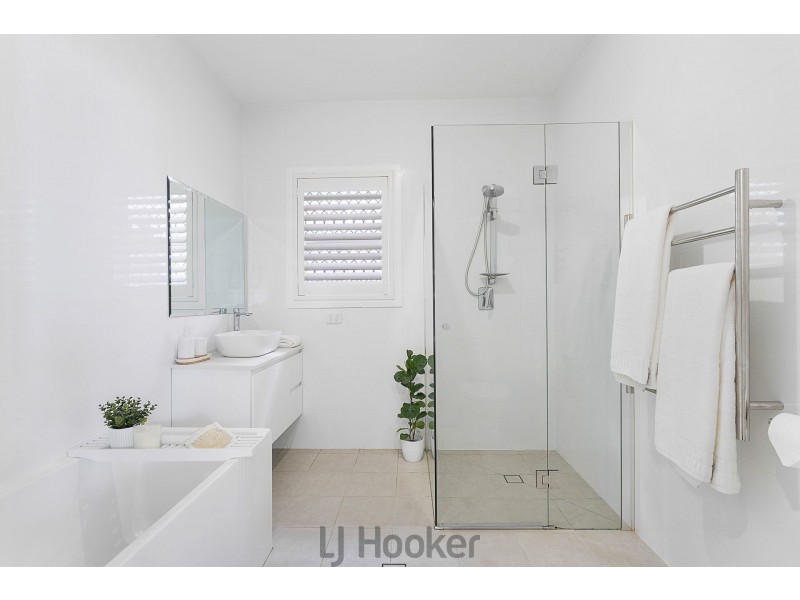 24 Albert Street, Belmont NSW 2280