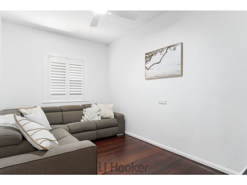 24 Albert Street, Belmont NSW 2280
