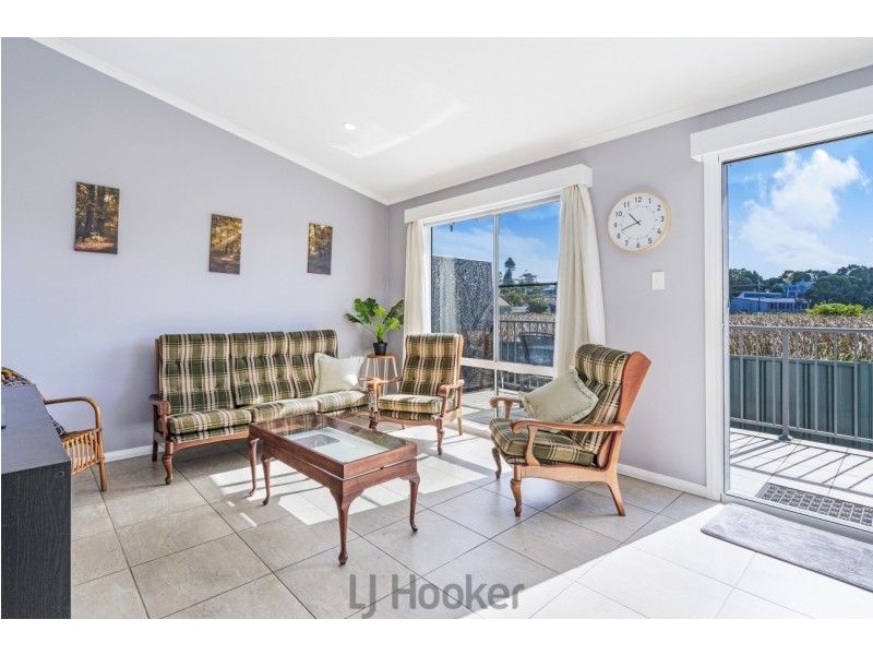 242/687 Pacific Highway, Belmont NSW 2280