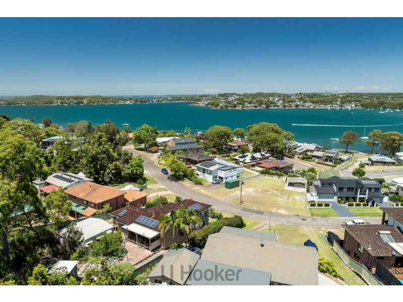 40 Sunlight Parade, Fishing Point NSW 2283