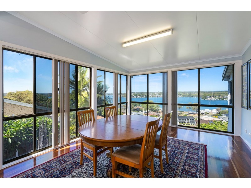 40 Sunlight Parade, Fishing Point NSW 2283