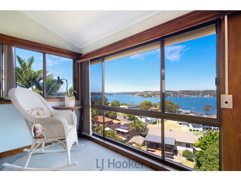 40 Sunlight Parade, Fishing Point NSW 2283