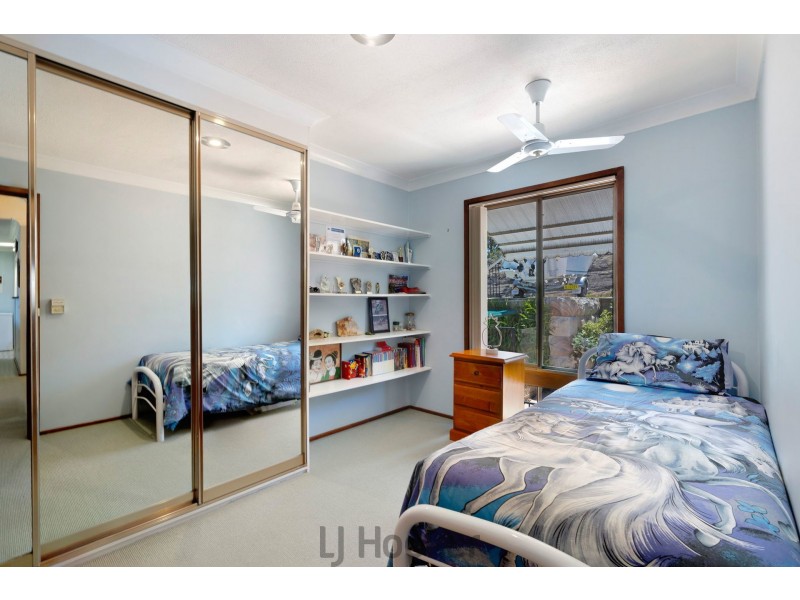 40 Sunlight Parade, Fishing Point NSW 2283