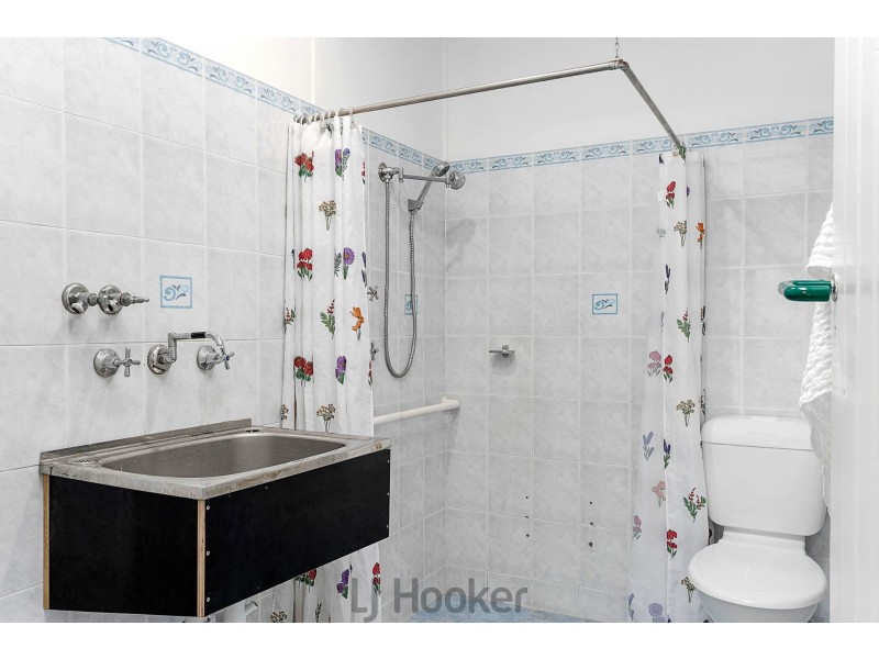 29 Coral Crescent, Gateshead NSW 2290