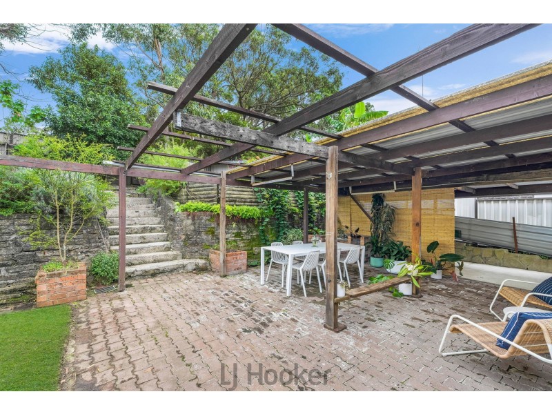 29 Coral Crescent, Gateshead NSW 2290