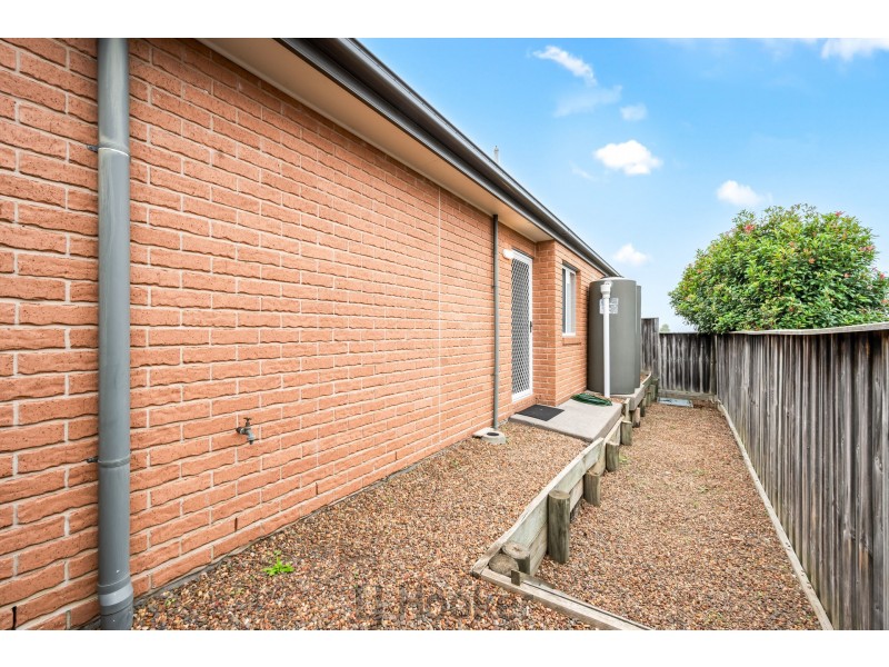 8 Kariboo Lane, Mount Hutton NSW 2290