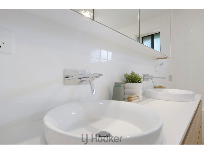 107 Glad Gunson Drive, Eleebana NSW 2282