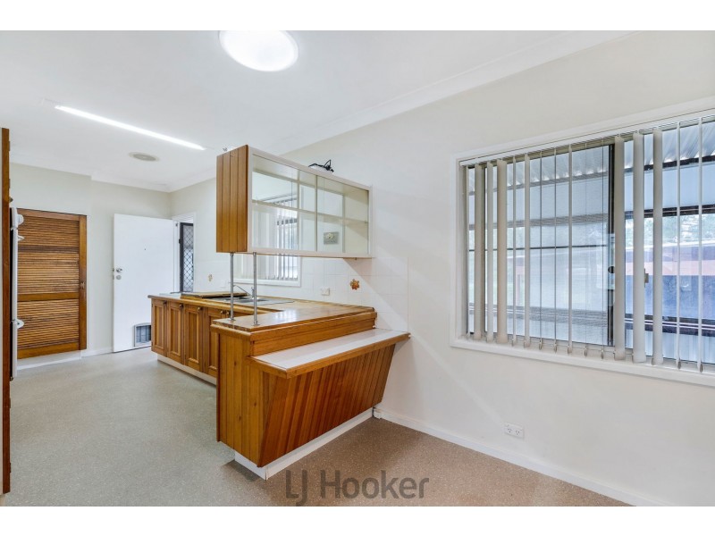 217 Awaba Road, Toronto NSW 2283