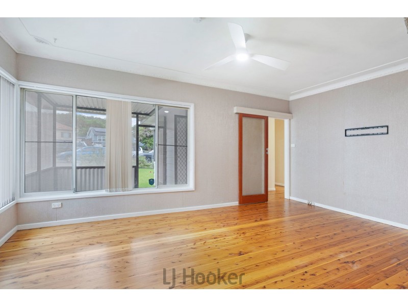 217 Awaba Road, Toronto NSW 2283