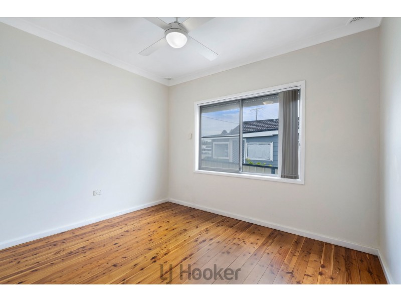 217 Awaba Road, Toronto NSW 2283