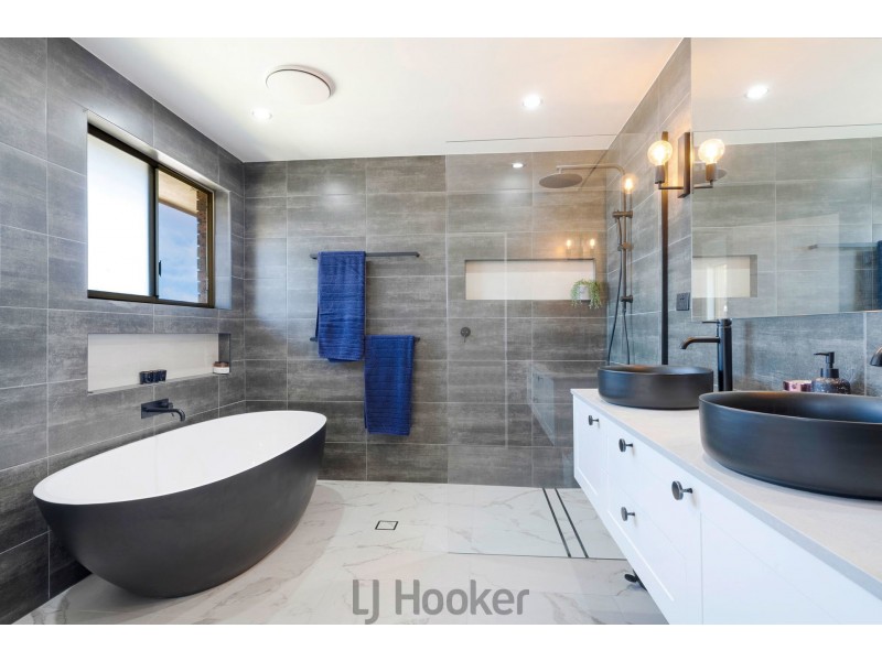 15 Sovereign Close, Floraville NSW 2280