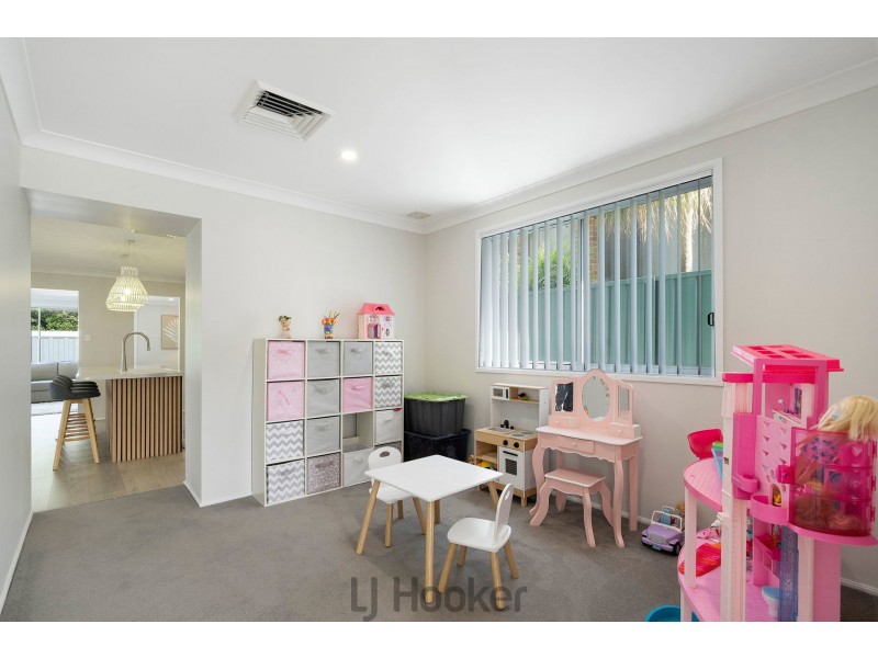 24 Sandalwood Avenue, Fletcher NSW 2287