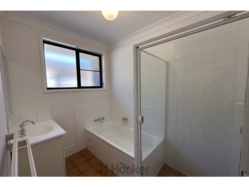 2/25 Seafarer Close, Belmont NSW 2280