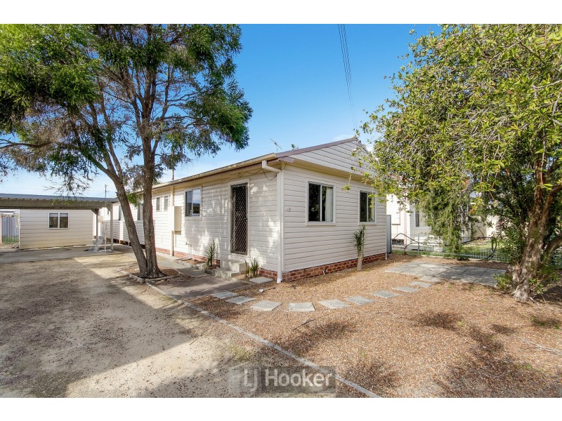 1/18 Haddon Crescent, Marks Point NSW 2280