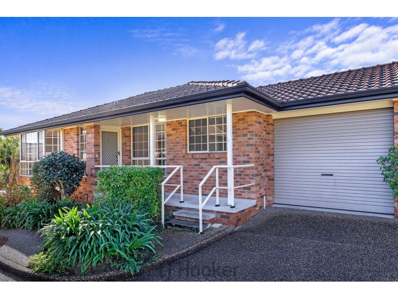 6/4 Delta Close, Eleebana NSW 2282