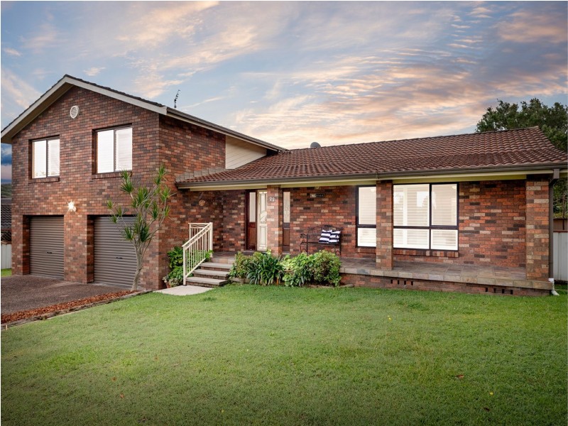 22 Spinnaker Ridge Way, Belmont NSW 2280