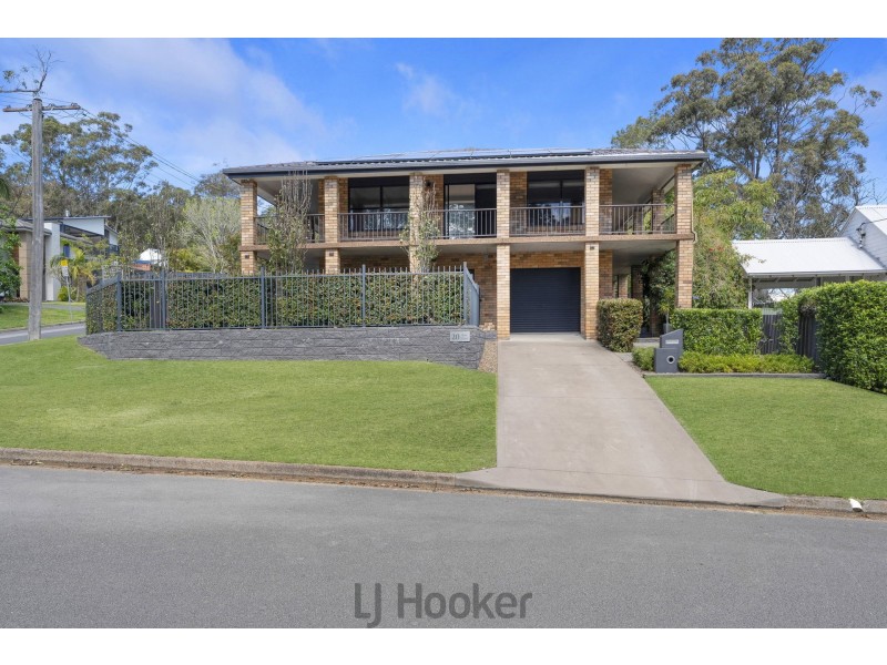 20 Rofe Street, Coal Point NSW 2283