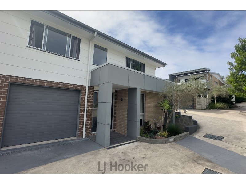 3/37-39 Tallawalla Road, Valentine NSW 2280