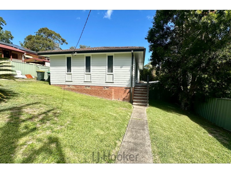 22 Threlkeld Drive, Bolton Point NSW 2283